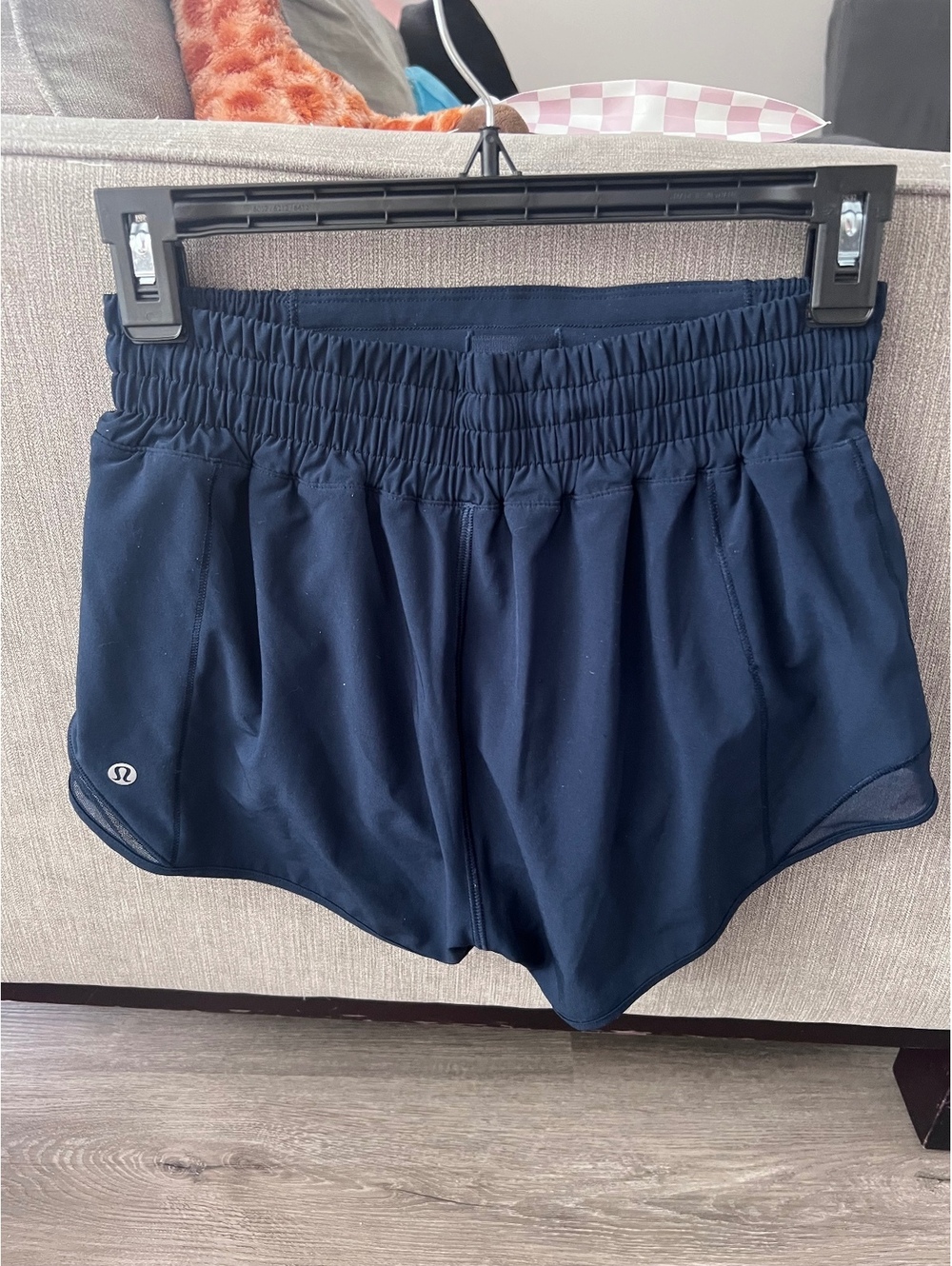 Lululemon Hotty Hot high rise 2.5 inch shorts - navy size 4